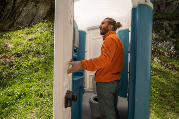 Portable Toilet Options We Offer in Maple Lake, MN
