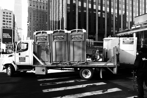 Best Emergency porta potty rental  in Maple Lake, MN